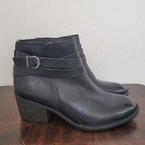 Born BOC Black Booties Ankle Sz 8 Payton BR0026403 Block Heel Buckle Leather